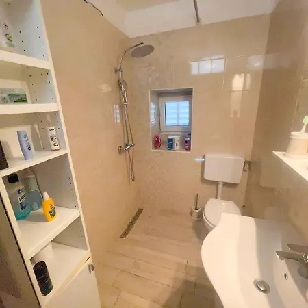 Apartament In 42058 *